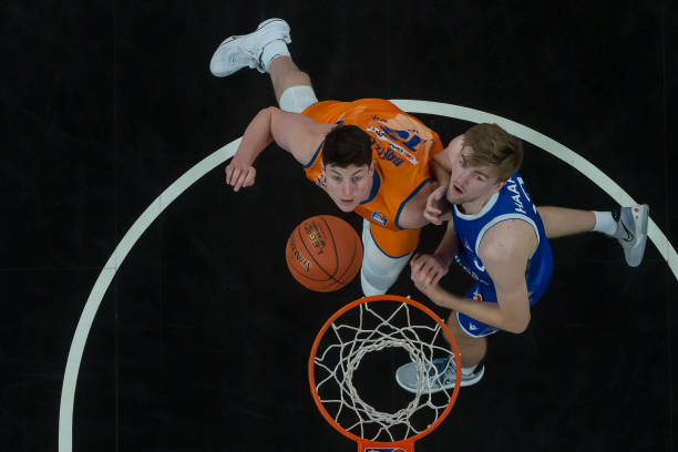 而李晨从青 而李晨从青