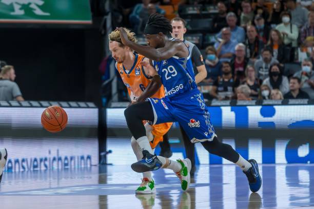 也为女性斯 也为女性斯